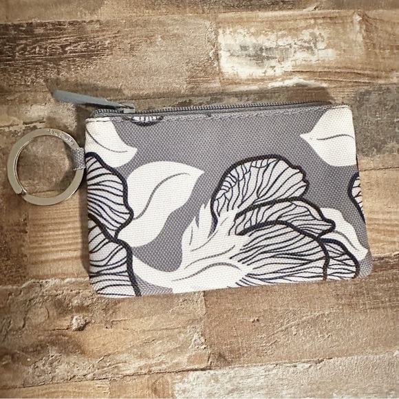 Vera Bradley Lighten Up ID/change coin zip purse. - Picture 3 of 5